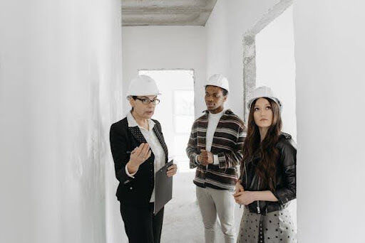 Challenges at Courses and Lectures on Architecture and Design